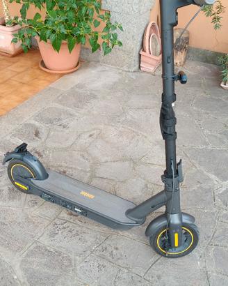 Monopattino elettrico Ninebot