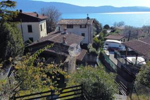 VILLA SINGOLA A TOSCOLANO-MADERNO