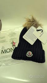 Berretto Moncler Originale blu Con PON PON Nuovo.