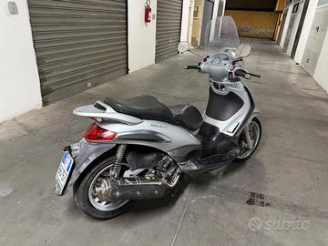 Piaggio Beverly 500