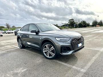 Audi Q5 SPB S-Line plus total black full optional
