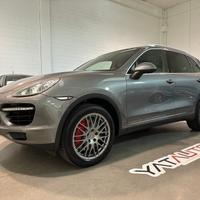 Porsche Cayenne 4.8 Turbo