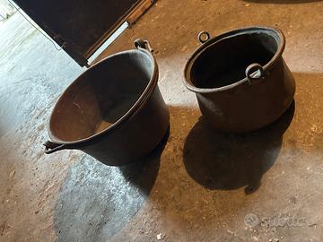Antiquariato pentole in rame