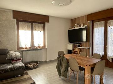 Quadrilocale con box, posto auto e giardino