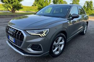 Audi Q3 35 TFSI S tronic Business