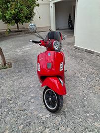  Vespa 300 gts super