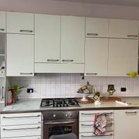 Cucina Binova con elettrodomestici