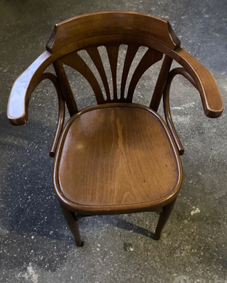 Sedie in legno con braccioli