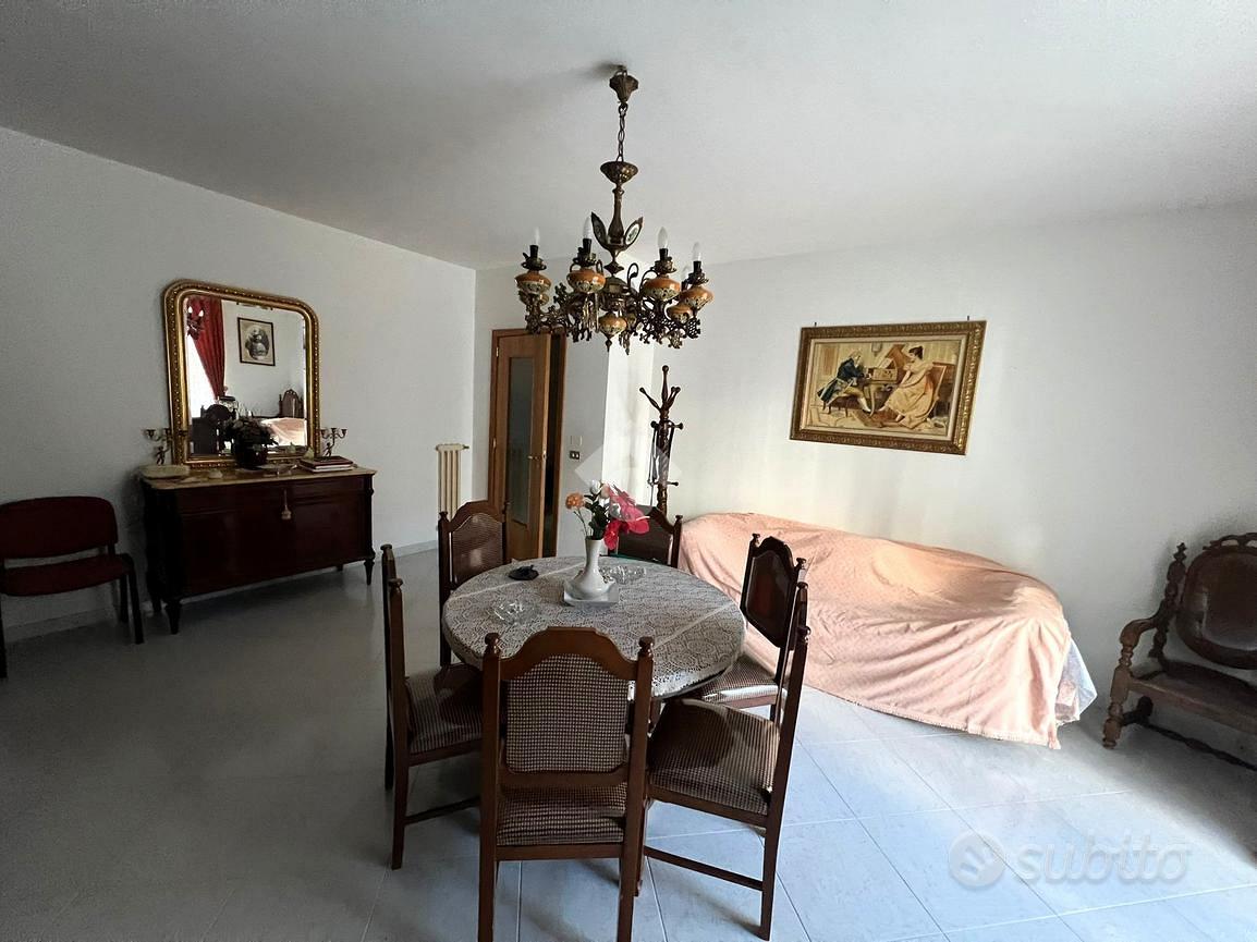 4 LOCALI A ALTAMURA - Vista 3