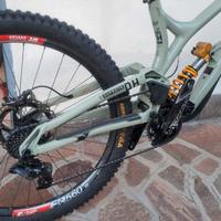 commencal supreme v4 holins edition Tg M