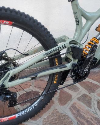 commencal supreme v4 holins edition Tg M