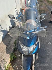 Piaggio Beverly 400