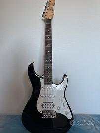 chitarra elettrruca yamaha