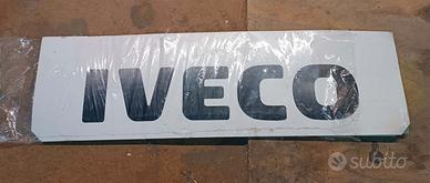 Kit 2 paraspuzzi anteriori logo IVECO