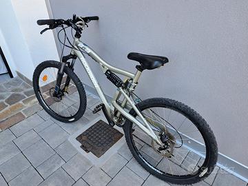 Mountain bike rockrider 6.3