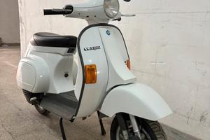 Vespa HP4 - 1995