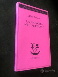 Alan Bennett La signora nel furgone Adelphi NUOVO
