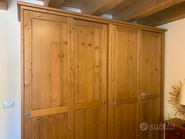 armadio artigianale in legno