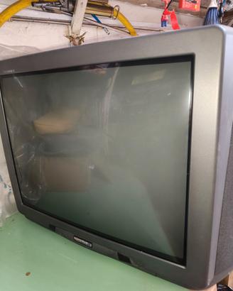 Televisore Nordmende anni 90. Modello Futura sound