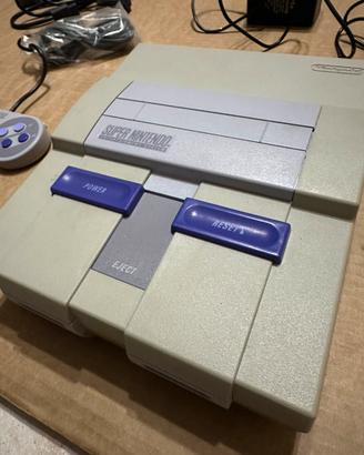 Super Nintendo USA SNS-001 + pad nuovi, box e cavi