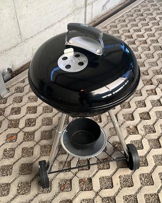 Barbecue weber a carbonella
