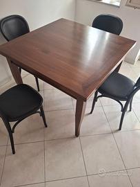 tavolo e sedie