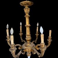 Lampadario antico in Legno