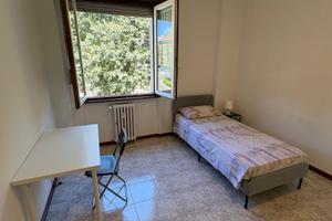 Stanza singola in Piazza Frattini 15