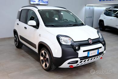 Fiat Panda Cross 70cv HYBRID CARPLAY