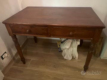 Scrivanie tavoli arte povera
