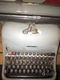 Macchina da scrivere 