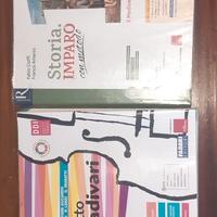 Libri di testo scolastici ( scuola media)