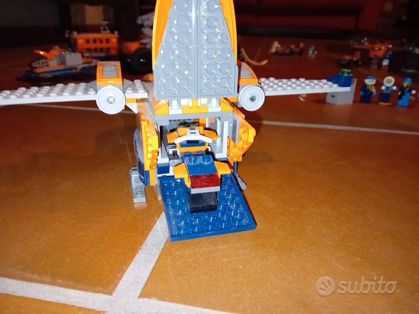 Lego City 60196 Artico di approvvigionamento Aereo