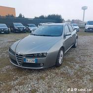 Alfa Romeo 159 1.9 JTDm 16V Sportwagon