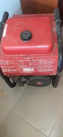 Generatore elettrico a benzina