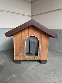 Cuccia in legno da esterno