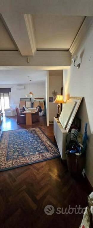 Immobile in asta di 144 m² con più di 5 locali a P - Vista 3