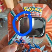 Tin Pokemon vuota, piccola crepa su parte traspare