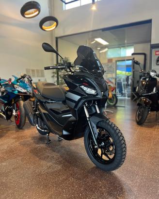 Aprilia SR GT 125 Nero