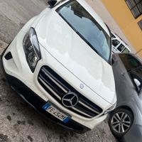 GLA 200 D MERCEDES BENZ 