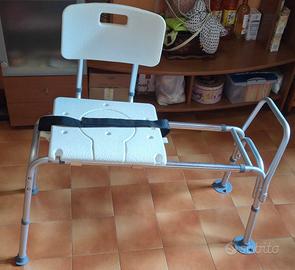 SEDIA SCORREVOLE PER VASCA ANZIANI/DISABILI

