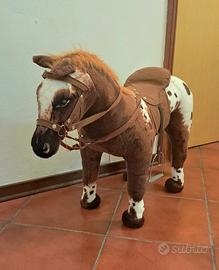 cavallo giocattolo cavalcabile