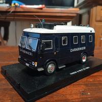 Modellini Iveco Carabinieri 