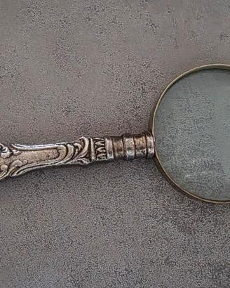 Lente d’ingrandimento antica – Manico lavorato 