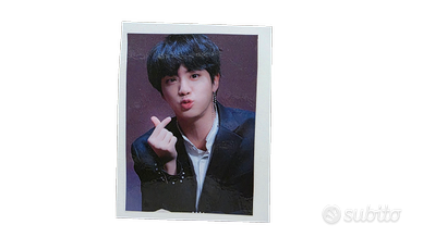FIGURINE DI JIN DEI BTS E ADESIVI DEI BTS