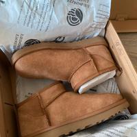 UGG Mini Stivali Donna N.37