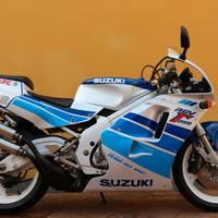 Suzuki RGV 250 VJ22A - Targa Oro ASI - Collezione