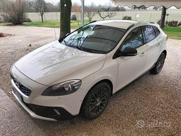 Volvo V40 D3