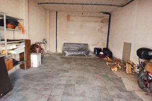 Spazioso Garage pavimentato al centro di S.Vito