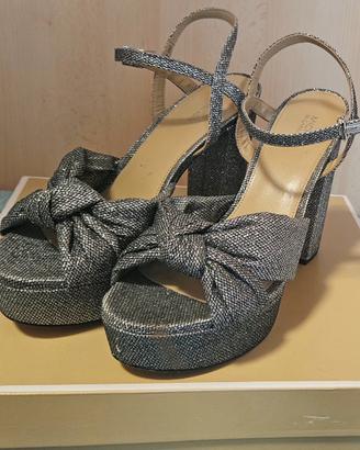 Sandali Michael Kors Josie Platform - Argento 